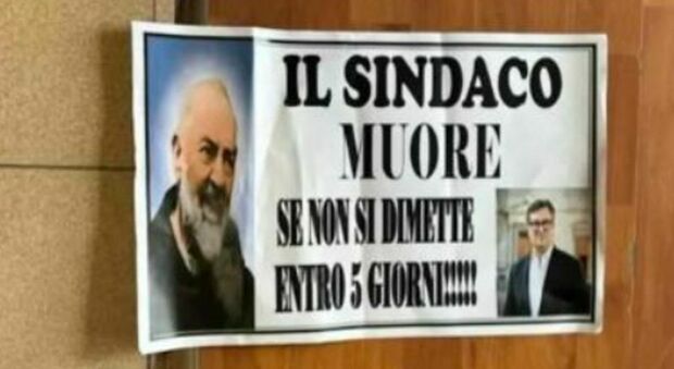 ‘Dimettiti o muori’, le minacce al sindaco di San Giuseppe Vesuviano. Solidarietà di De Luca