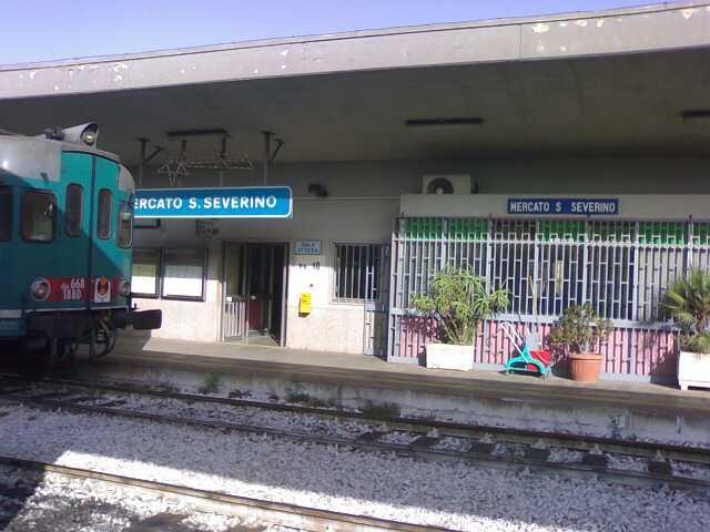 Guasto linea ferroviaria, cancellato anche treno San Severino-Salerno: ritardi e disagi