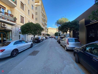 Salerno, furto in un ex bar di via Michelangelo Schipa: ladri in fuga con 450 euro