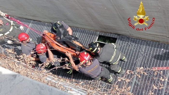 Pizzaiolo trovato morto a Ravello, oggi a Salerno incarico per l’autopsia