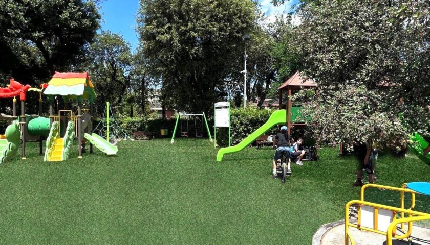 Scafati, lavori straordinari per l’area giochi in villa comunale