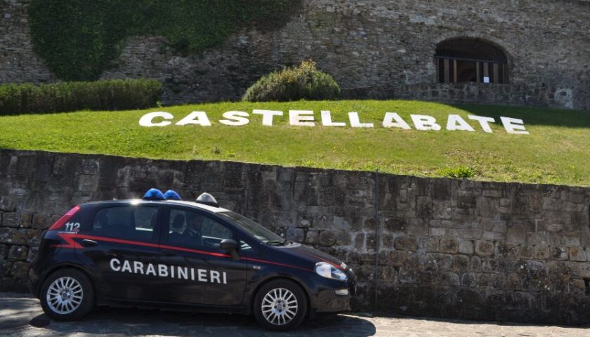 Castellabate, truffa anziana rubando tutto l’oro in casa: in carcere 41enne