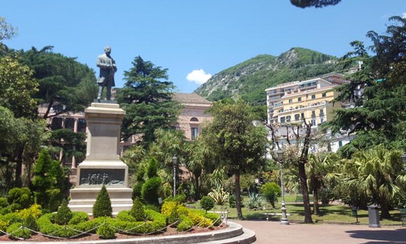Salerno, sabato in villa comunale “Chimica sotto le Stelle”