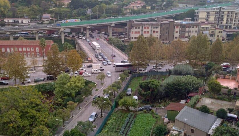 Salerno, Ponte Mattiucci/Lungorino. Il consigliere Avella: “L’ingorgo ignorato ogni mattina”
