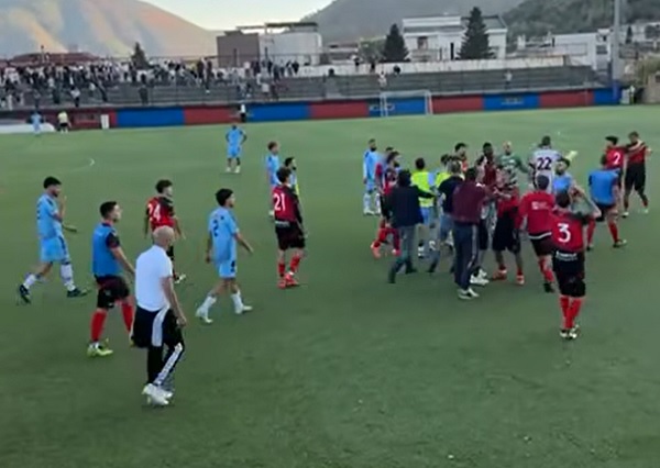 Denunciata violenza in prima Categoria a Siano, la società del Nuceria: non siamo stati aggrediti