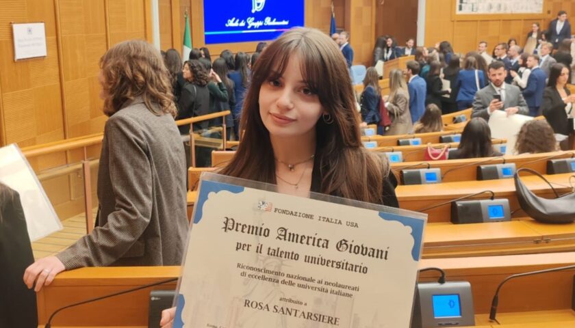 Il Premio “America Giovani” conferito alla Valdianese Rosa Santarsiere