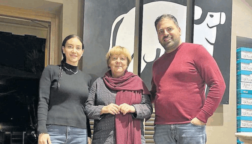 Angela Merkel in visita ai templi di Paestum e poi degustazione di mozzarella cilentana