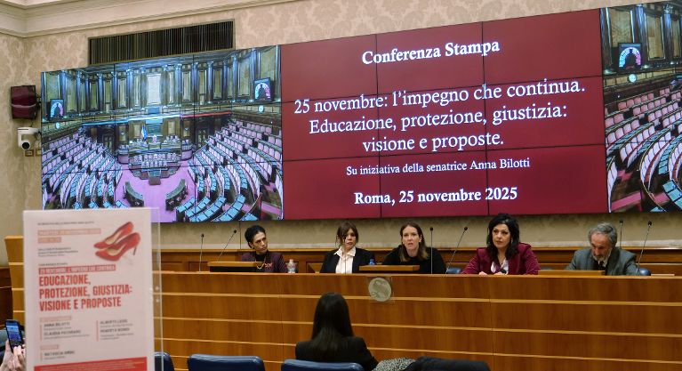 Violenza donne: la senatrice Anna Bilotti annuncia un disegno di legge