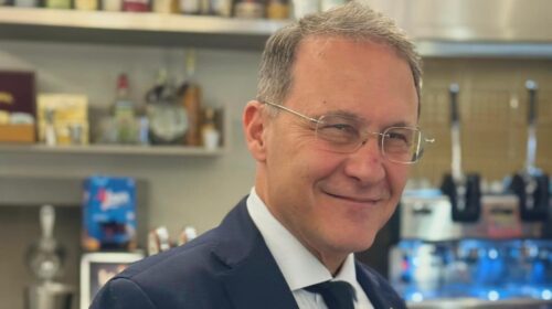 Pressing del centrodestra a Fico: senza giunta niente consiglio