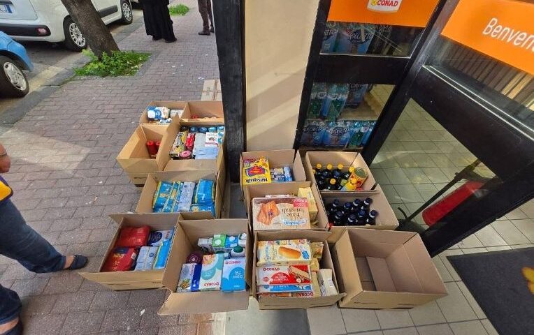 Anche Volontariato Verde Pubblico Salerno Odv e Torrione Eventi Aps impegnati per la Colletta Alimentare