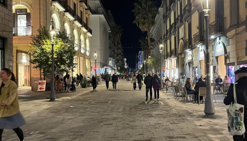 Corso Vittorio Emanuele a Salerno, l’assessore Loffredo: “Soluzione per soddisfare le esigenze dei commercianti sugli spazi esterni”