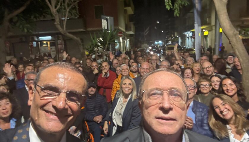 Grande partecipazione a Salerno per l’apertura del Comitato Elettorale di Franco Picarone