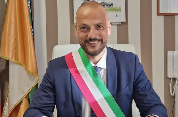 Montecorvino Pugliano, inaugurazione poliambulatorio Asl con De Luca