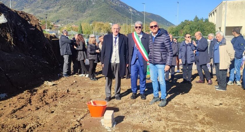 Cava de’ Tirreni, posa prima pietra per casa e l’ospedale di comunità
