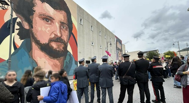 Pagani, la memoria del sindacalista ucciso dalla camorra Antonio Esposito Ferraioli rivive in un murale