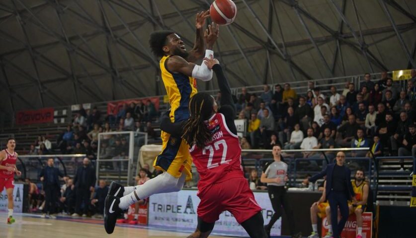 Pistoia è domata, la Givova Scafati torna alla vittoria