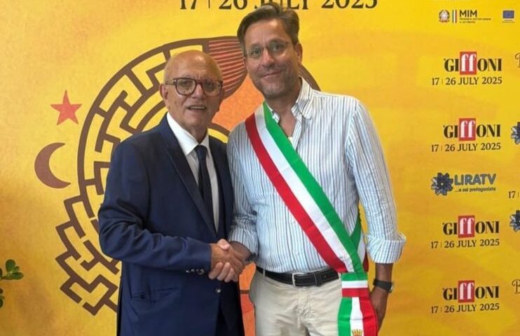 Nocera Superiore. Nuove sezioni a curvatura storico–archeologico–teatrale per il Liceo Classico “G.B. Vico”.