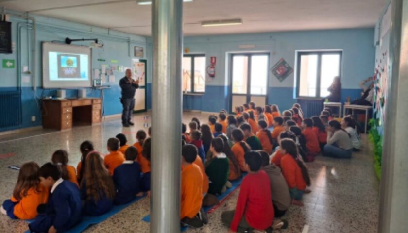 Festa dell’albero 2025: lezioni speciali a scuola con i carabinieri forestali