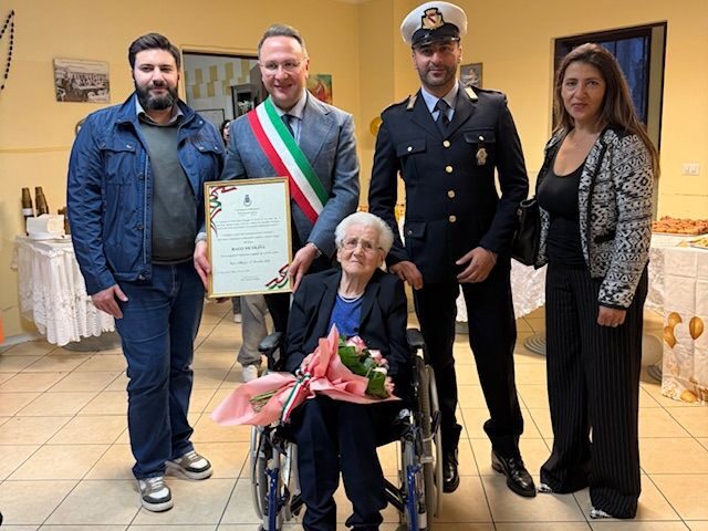 Pellezzano in festa per i 100 anni di Nicolina Rago di