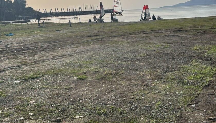 Sapri, dopo la denuncia il pontile torna ai cittadini