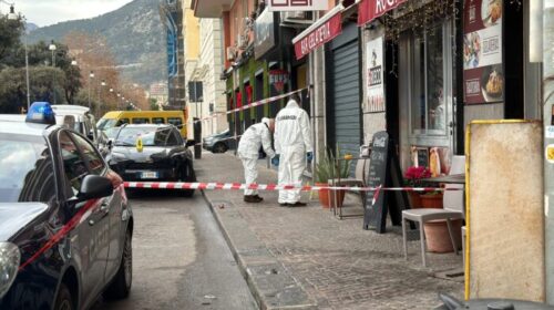 Salerno, una banale lite la causa dell’accoltellamento sul lungomare