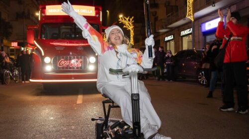 Il Viaggio della Fiamma Olimpica di Milano Cortina 2026 ha fatto tappa a Salerno