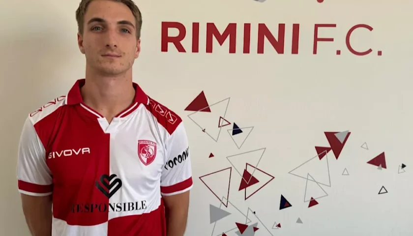 Salernitana, arriva il difensore Longobardi svincolatosi dal Rimini escluso dalla Lega Pro