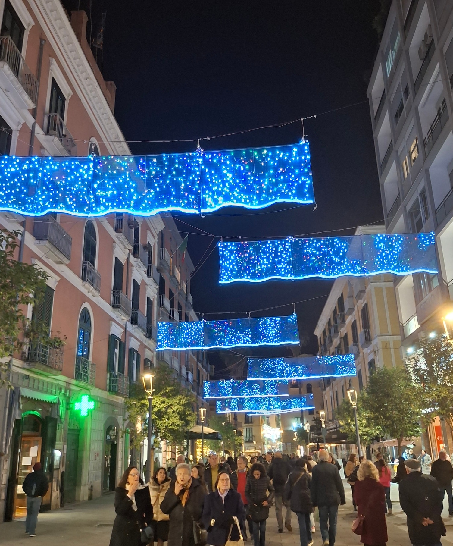 Salerno, guasto luci su corso Vittorio Emanuele: “mare d’inverno” spento