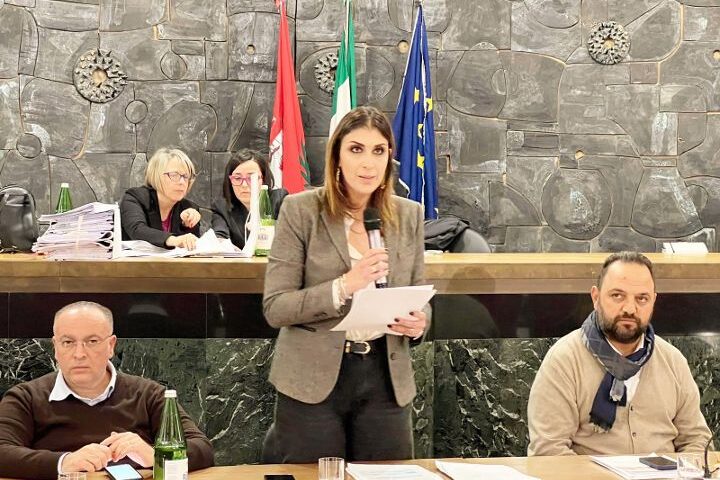 Baronissi, la Sindaca Anna Petta: “Approvato in Consiglio comunale il nuovo PUC”