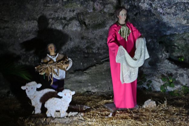 Successo per l’inaugurazione del Presepe ai Giardini della Carnale