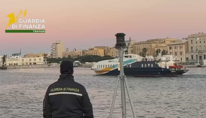 Corruzione e truffa in Sicilia, divieto di dimora per 7 dirigenti della “Liberty Lines”: c’è anche un nocerino