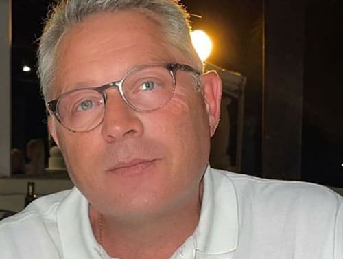 Salerno, il ginecologo Colarieti si dimette dal Ruggi