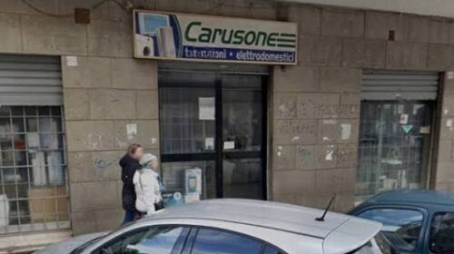 Salerno, chiude i battenti dopo 74 anni il negozio di elettrodomestici Carusone a Torrione