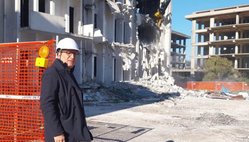 Demolizioni a Montevescovado di Nocera Inferiore, il sindaco De Maio: “Ho dato tutto me stesso,”