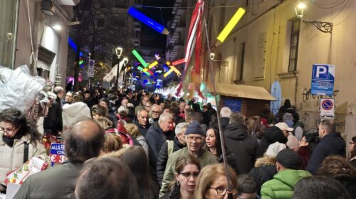 Tassa di soggiorno, il Comune di Salerno incassa oltre 400mila euro per le feste di Natale Tassa di soggiorno, il Comune di Salerno incassa oltre 400mila euro per le feste di Natale