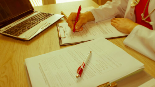 MA È VERO CHE ESISTE UNA NUOVA NORMATIVA PER LE CERTIFICAZIONI MEDICHE IN ASSENZA DAL LAVORO PER MALATTIA?