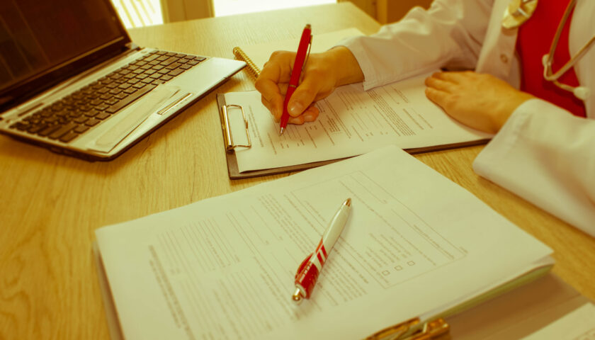 MA È VERO CHE ESISTE UNA NUOVA NORMATIVA PER LE CERTIFICAZIONI MEDICHE IN ASSENZA DAL LAVORO PER MALATTIA?