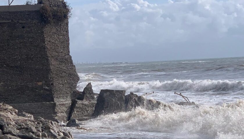 Crolli sul lungomare di Salerno: ora servono 5,5 milioni