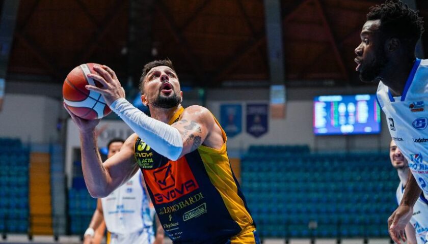 Sabato in Laguna, la Givova Scafati gioca d’anticipo a Mestre