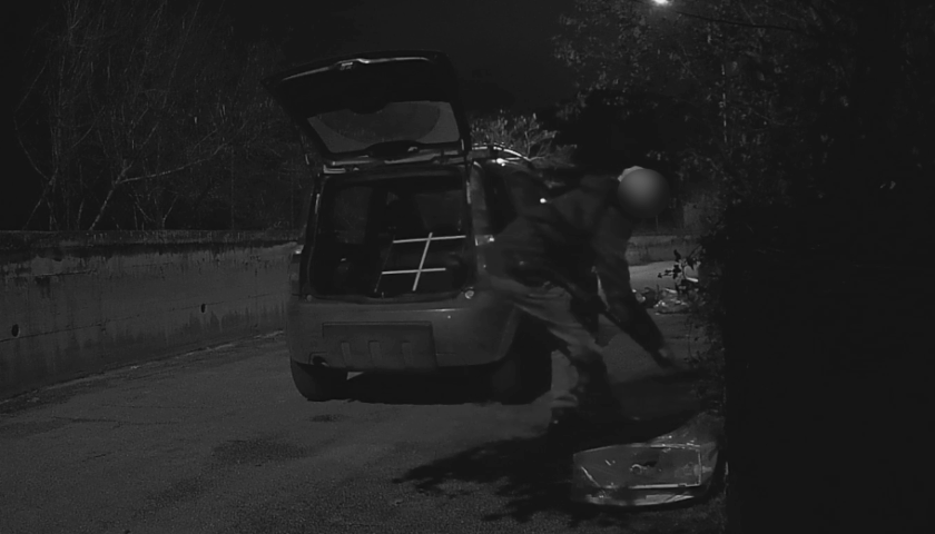 Sarno, rifiuti abbandonati: controlli e sanzioni con le nuove telecamere