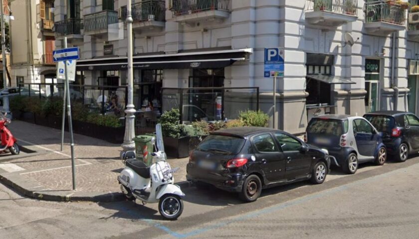 Salerno, escalation di furti: rubata cassa al bar tra via Velia e il lungomare