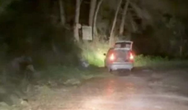 Castellabate, consigliere comunale incastra coppia mentre abbandona rifiuti nel bosco