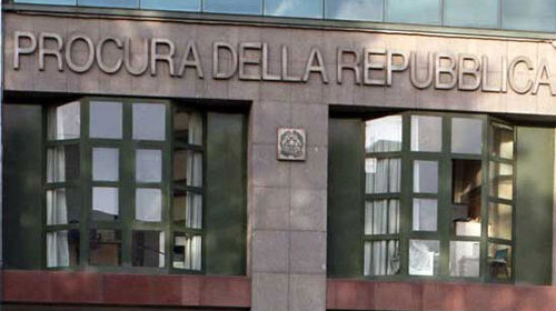 Colpo di fucile contro la Procura di Napoli, si indaga. Borrelli (Avs): “uso armi sempre più fuori controllo”