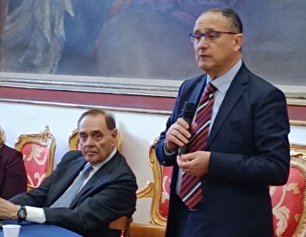 Cava de’ Tirreni, presentata sezione “Ezio Galotto” di “Noi di Centro”. Mastella: “le istituzioni non sono proprietà privata”