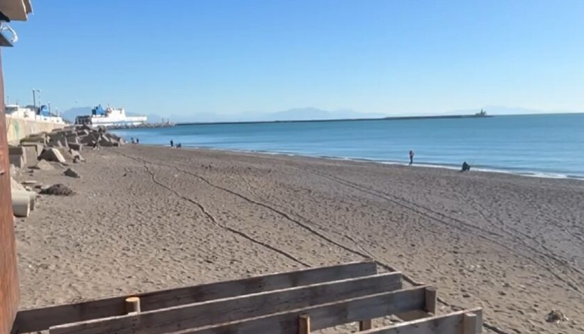 Giù le mani dalla spiaggia di via Ligea, domenica manifestazione di protesta