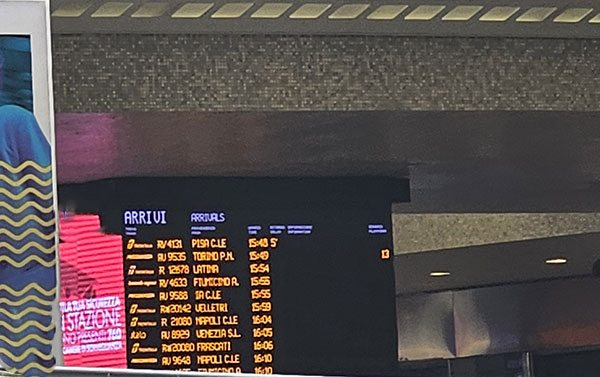 Trasporti, giornata complicata per i viaggiatori: treni anche con oltre 100 minuti di ritardi