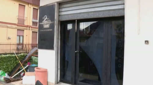 Salerno, furto in un salone di bellezza a Mariconda: rubati phon e prodotti cosmetici