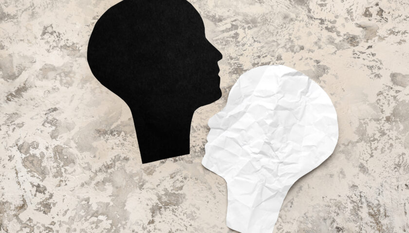 MIO FIGLIO HA DATO UN NOME FALSO PER EVITARE UNA MULTA: COSA RISCHIA SE VIENE SCOPERTO?