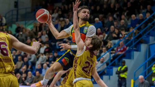 Givova Scafati corsara a Cremona