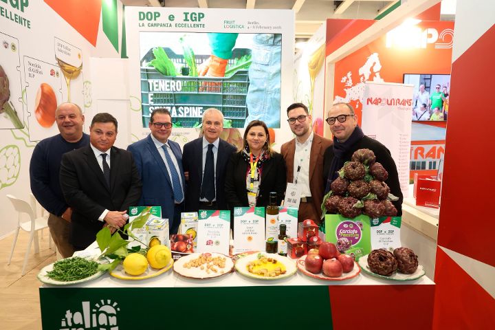 La Rucola Piana del Sele IGP traina la Dop Economy campana alla Fruit Logistica di Berlino